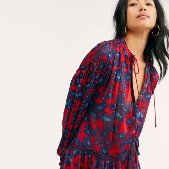 Free People Women's Red Floral Love Letter Oversized Tunic Blouse Size Small - Picture 1 of 11